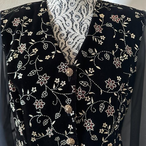 Vintage Sears Women's Another Thyme Black Gold Embroidered Velvet Sheer Sleeve. - Picture 2 of 10